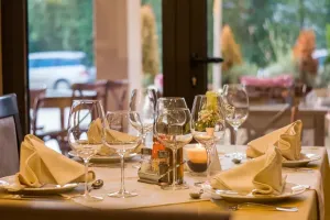 Co wyróżnia najlepszą restaurację w Krakowie?